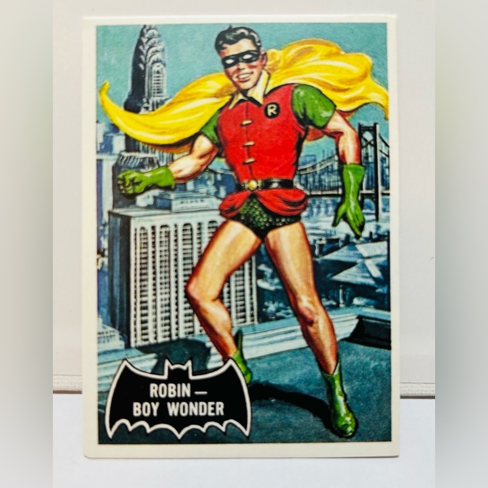 BATMAN ‘66 TOPPS (NOVELTY) ROBIN CARD in MINT & Same as Originl Black Bat Card!!